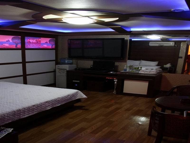 Picasso Motel Jongno Seoul Bagian luar foto