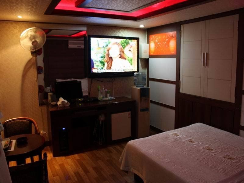 Picasso Motel Jongno Seoul Bagian luar foto